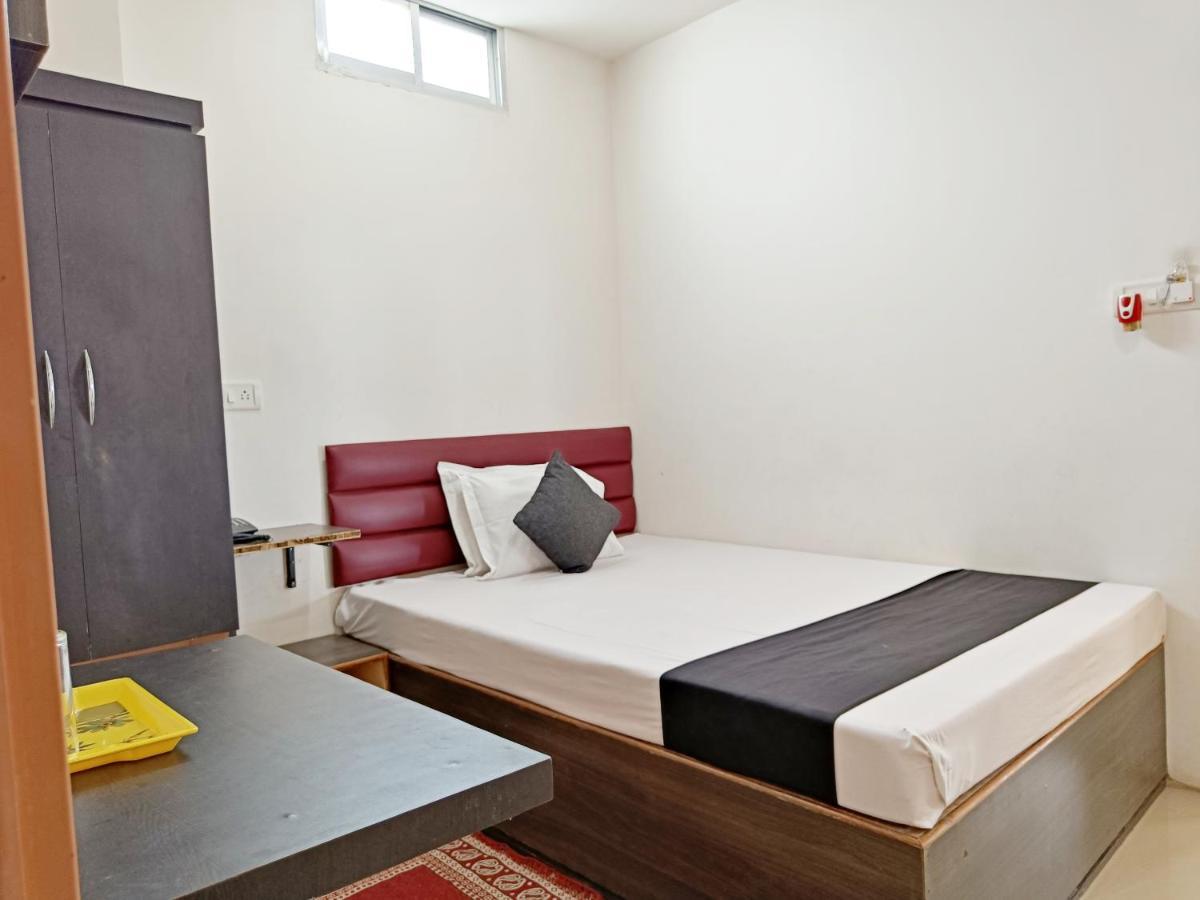 Hotel Executive Inn Hailakandi Zewnętrze zdjęcie