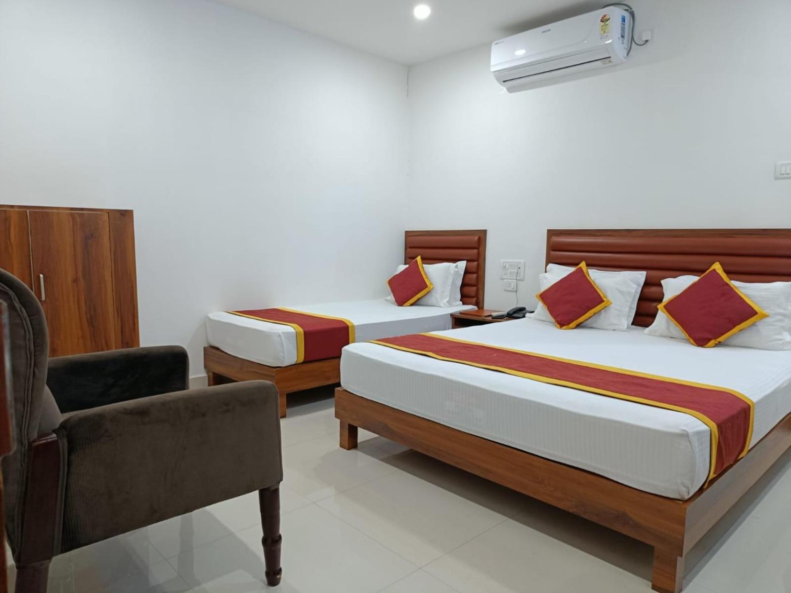 Hotel Executive Inn Hailakandi Zewnętrze zdjęcie
