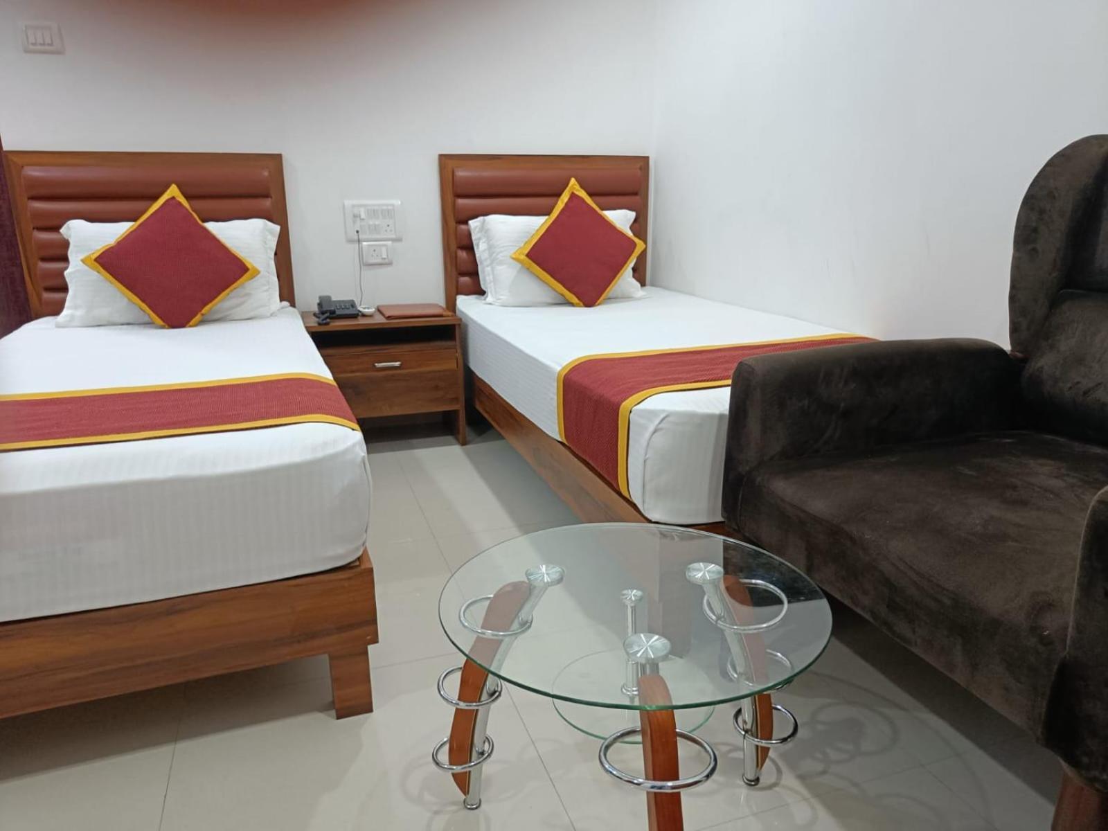 Hotel Executive Inn Hailakandi Zewnętrze zdjęcie